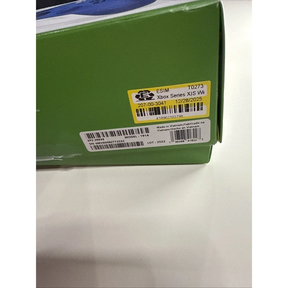 New Microsoft Original Xbox Controller S Shock Blue -Box Is Damaged